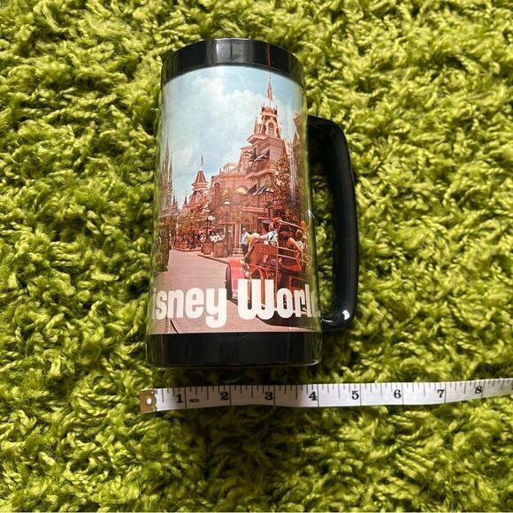 VINTAGE DISNEY MUG SET PLASTIC - Picture 5 of 6